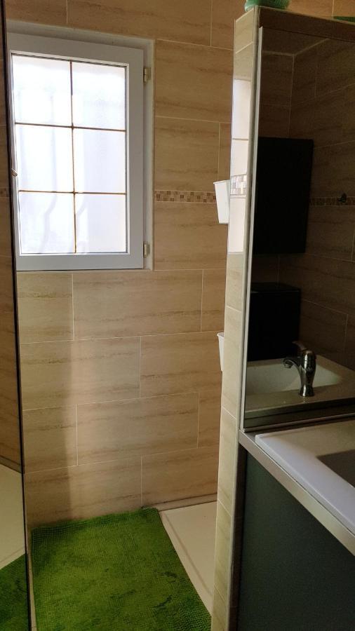 Charmante Maison Climatisee Vedene - Avignon Avec Piscine Esterno foto